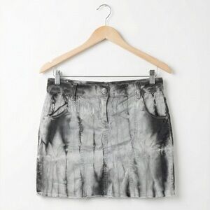 NÜ Denmark Grey Tie Dye Denim Mini Skirt Raw Hem Distressed Grunge Fits Med 30W